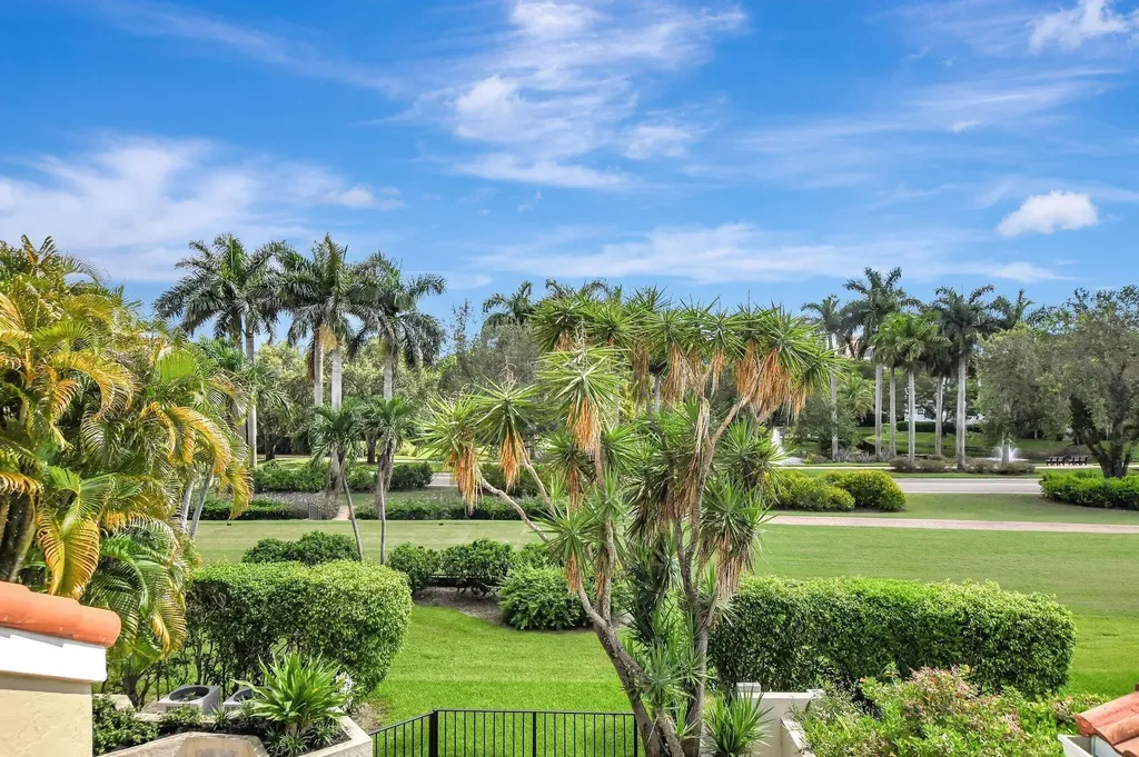 7477 Campo Florido Boca Raton FL 33433