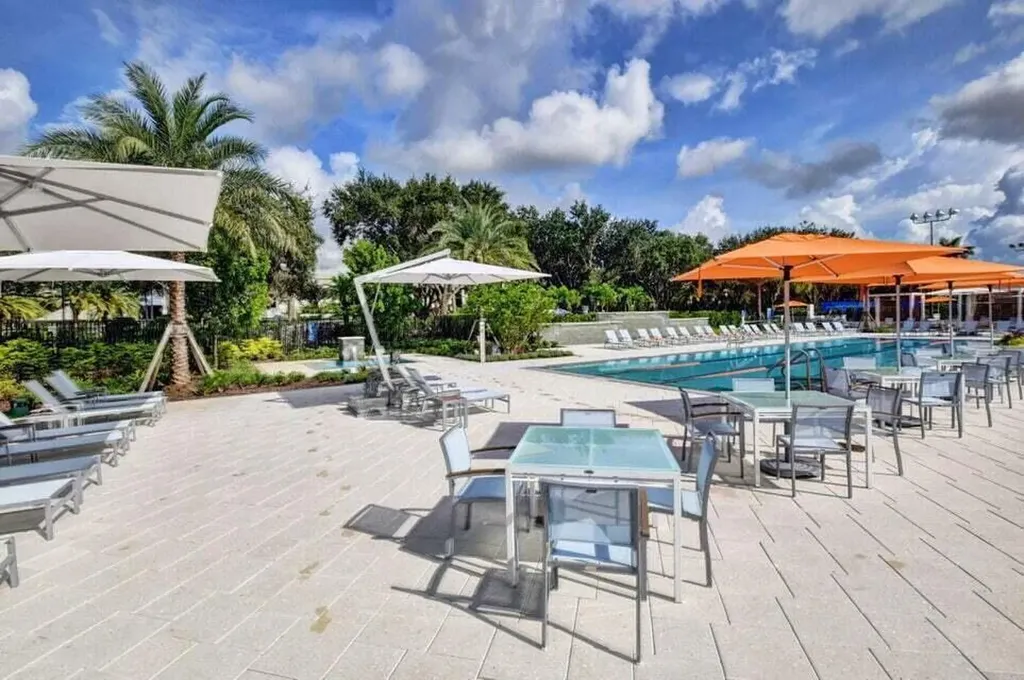7477 Campo Florido Boca Raton FL 33433
