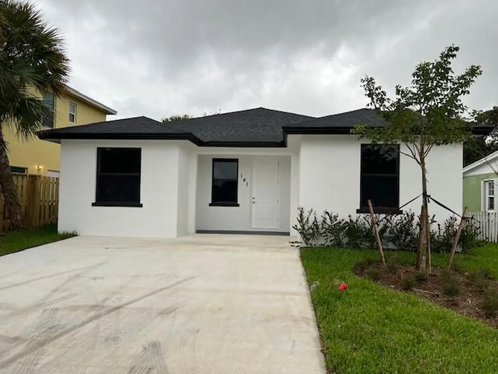141 W 16th Street West Palm Beach FL 33404