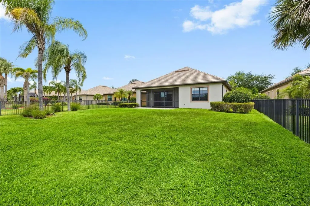 2905 Siena Circle Wellington FL 33414