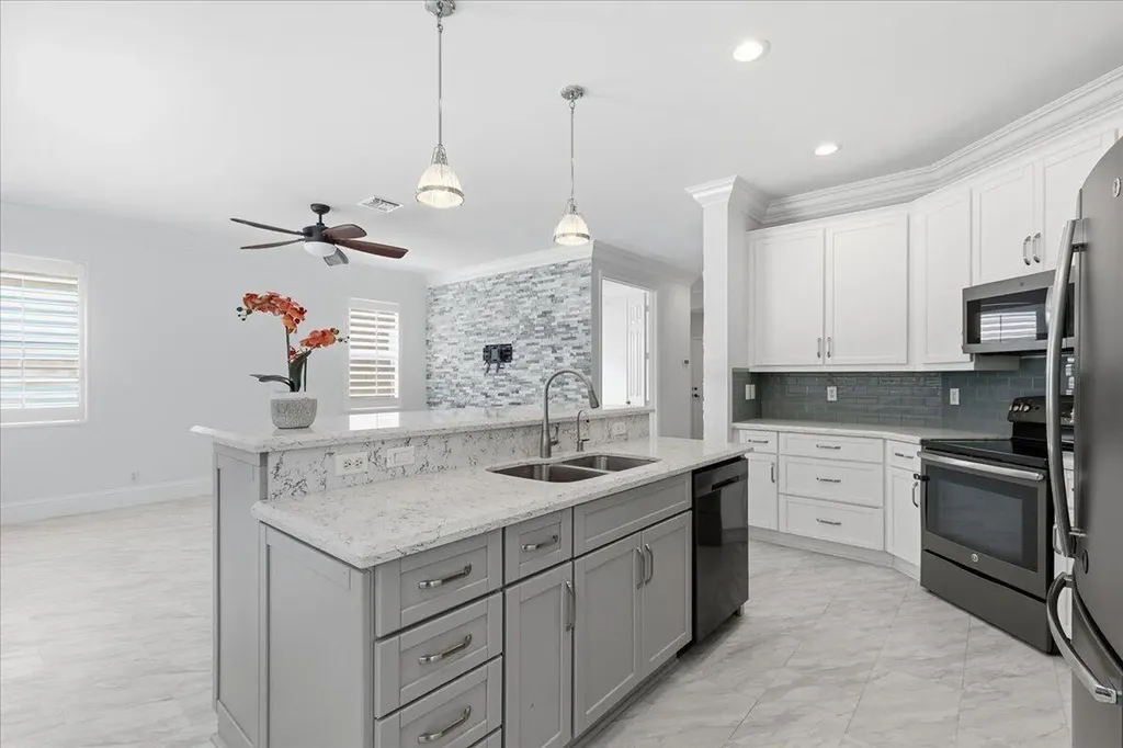 7453 Via Luria Lake Worth FL 33467