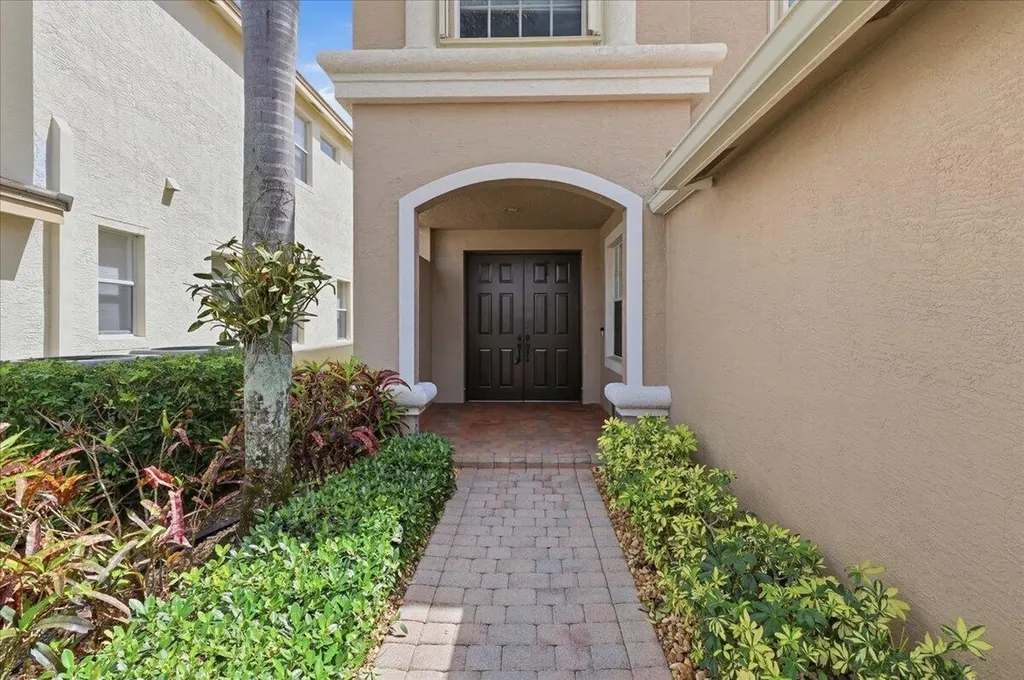 7453 Via Luria Lake Worth FL 33467