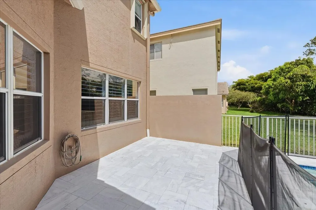 7453 Via Luria Lake Worth FL 33467
