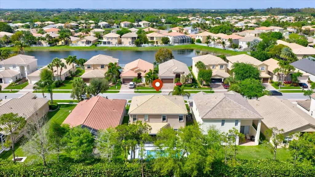 7453 Via Luria Lake Worth FL 33467