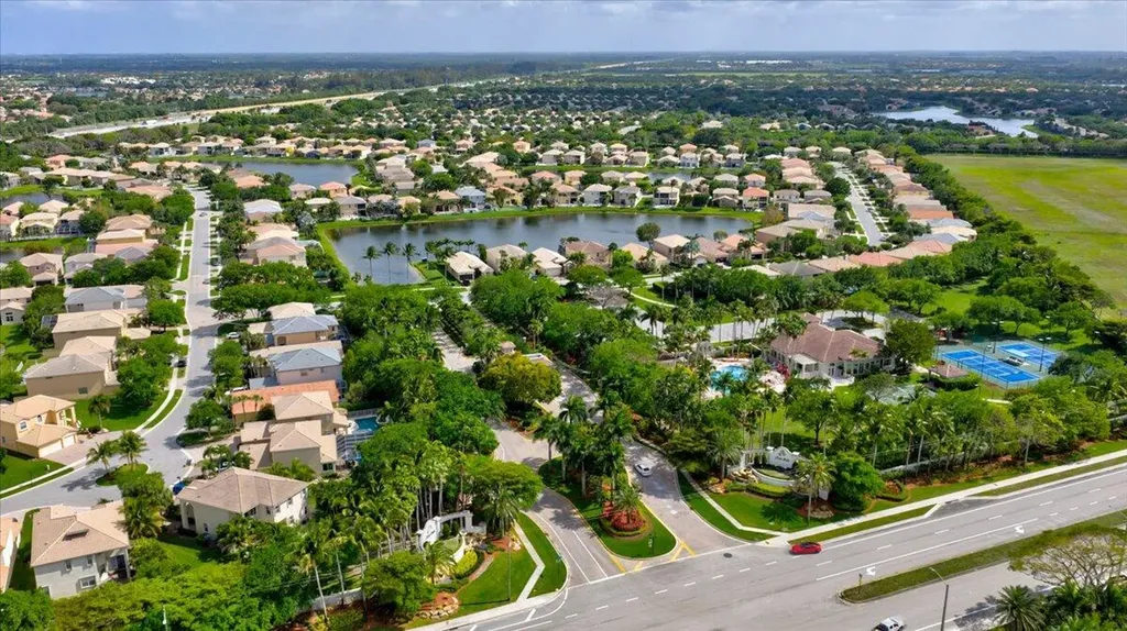 7453 Via Luria Lake Worth FL 33467