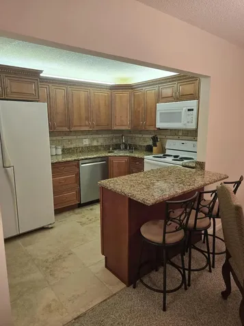 317 Pine Ridge Circle Greenacres FL 33463