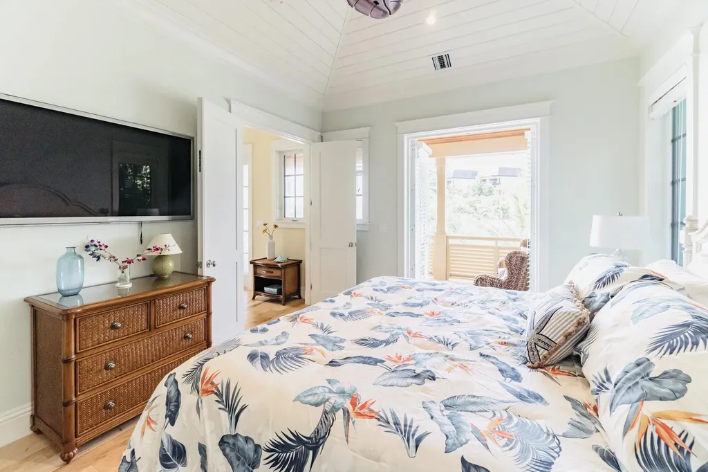 1127 Miramar Drive Delray Beach FL 33483