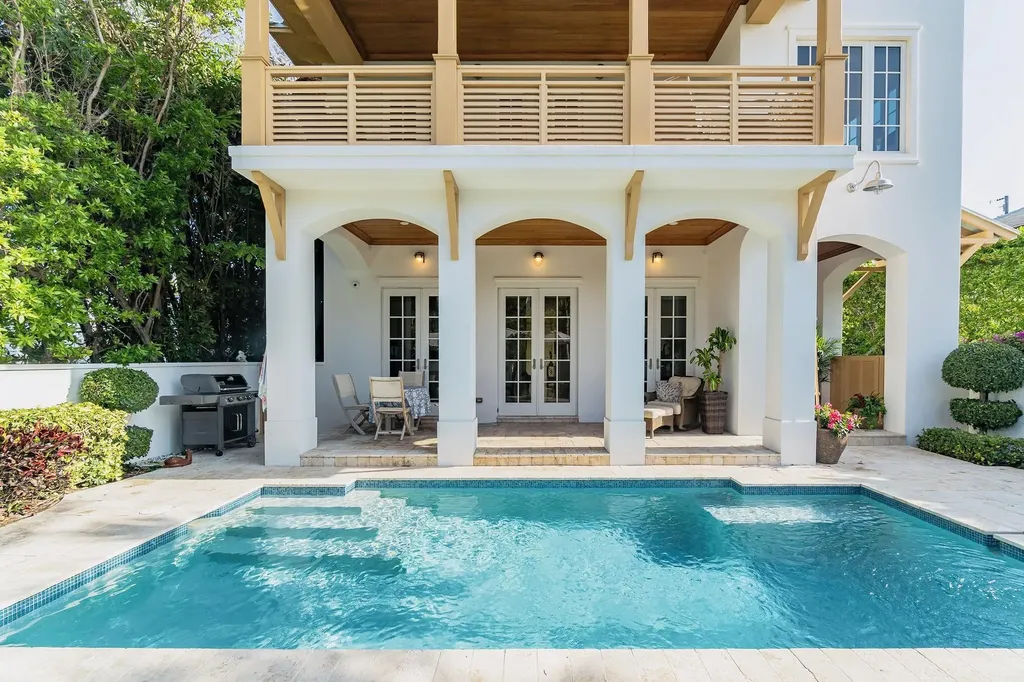 1127 Miramar Drive Delray Beach FL 33483