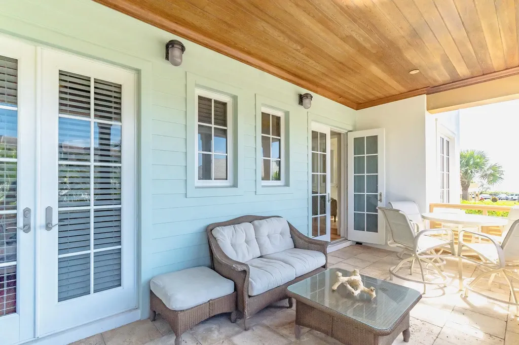 1127 Miramar Drive Delray Beach FL 33483