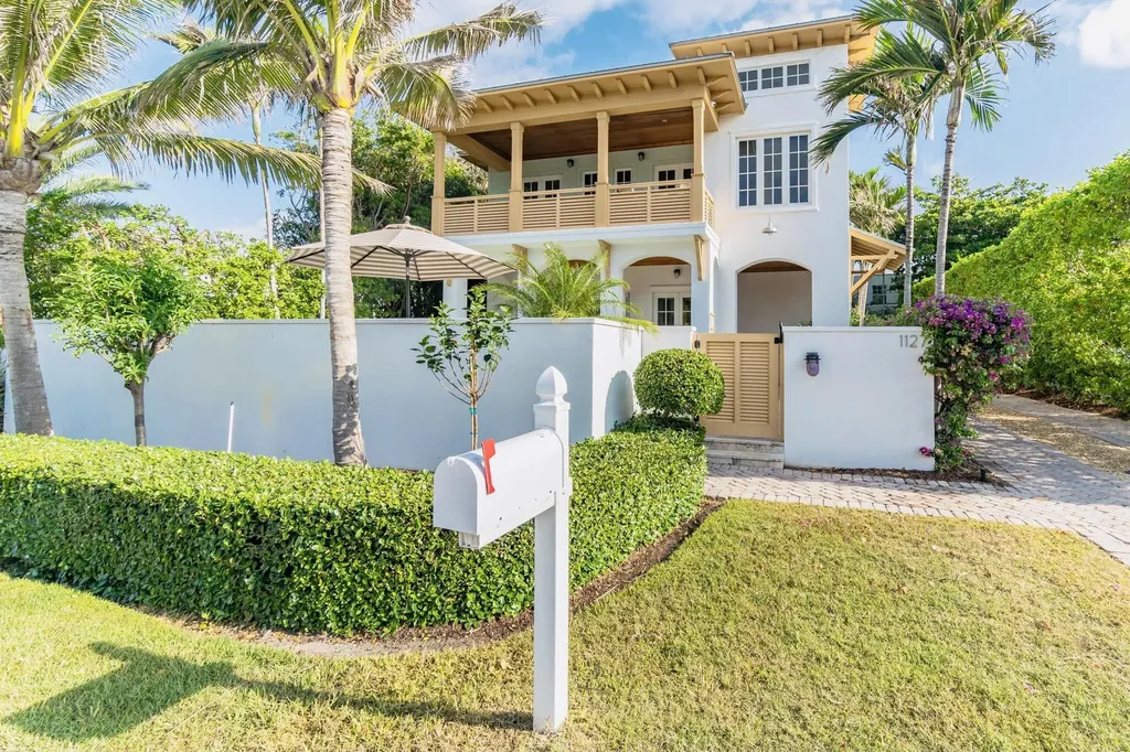 1127 Miramar Drive Delray Beach FL 33483