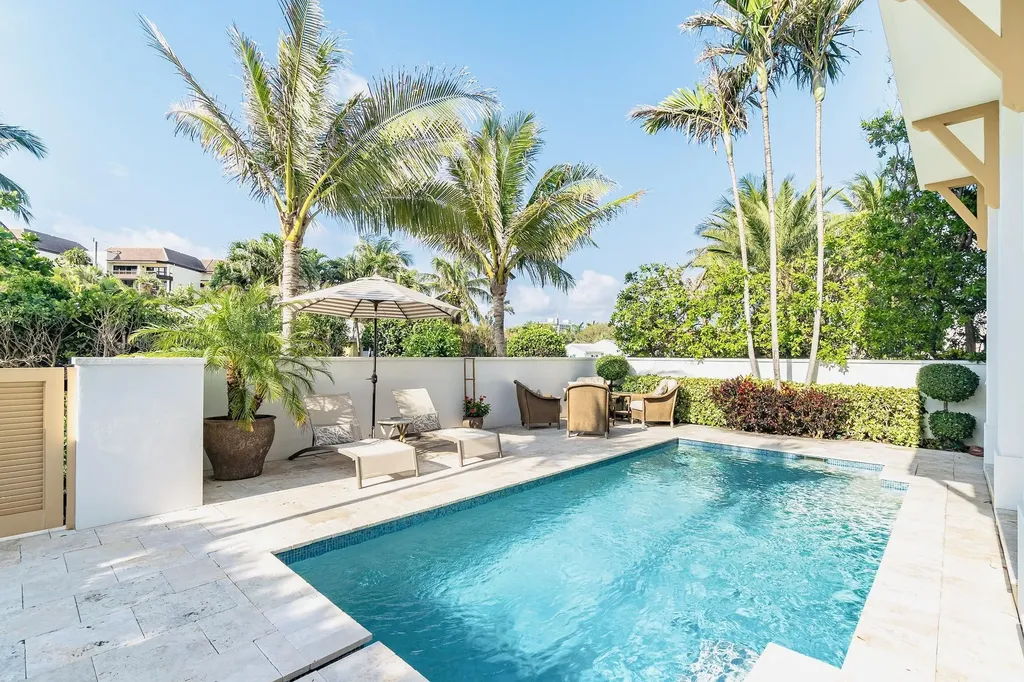 1127 Miramar Drive Delray Beach FL 33483