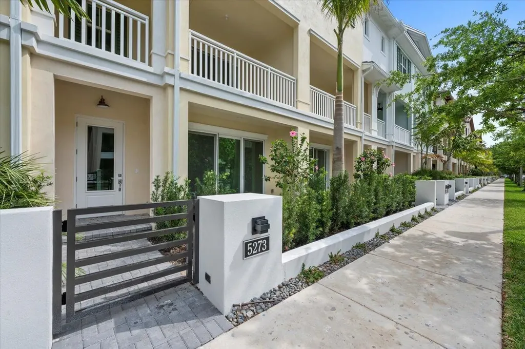 5273 Beckman Terrace Palm Beach Gardens FL 33418