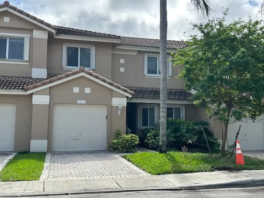 1113 SW 158th Avenue Pembroke Pines FL 33027