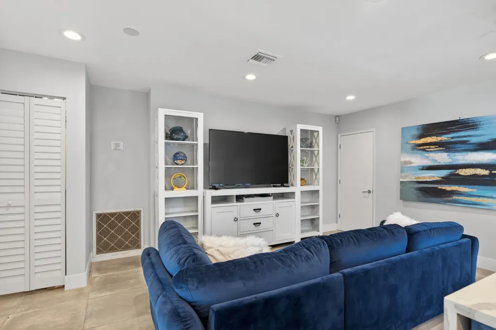 5136 NE 26th Avenue Fort Lauderdale FL 33308