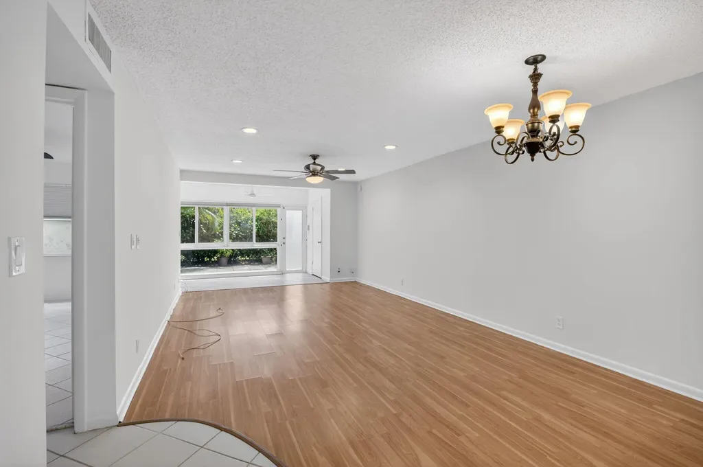 13886 Vía Flora A Delray Beach FL 33484