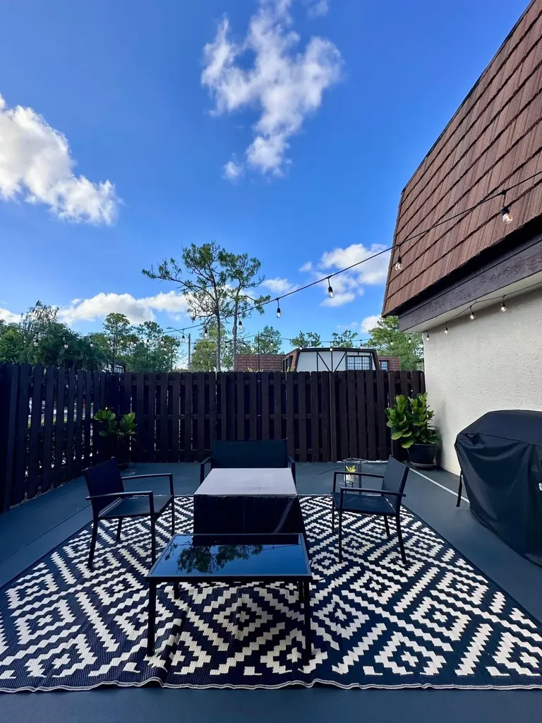 132 Weybridge Circle Royal Palm Beach FL 33411
