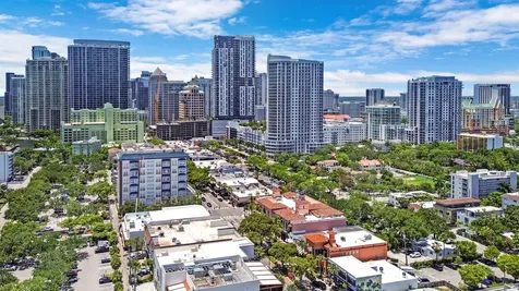 1000 SE 4th Street Fort Lauderdale FL 33301