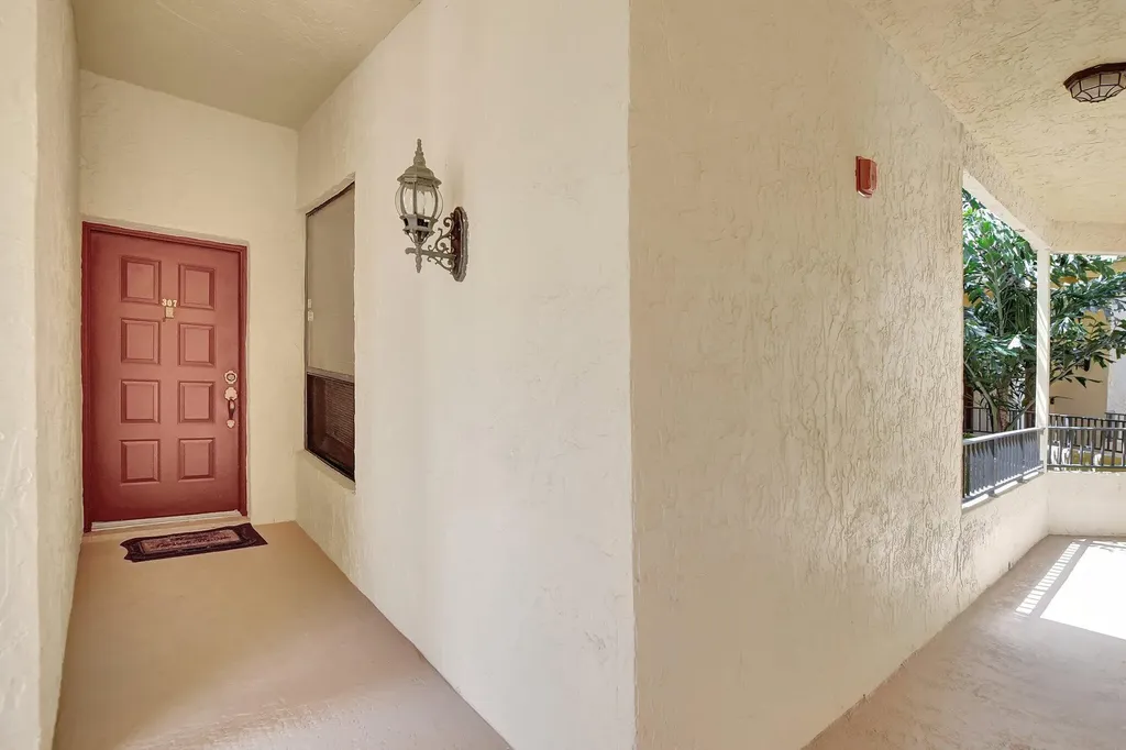 7520 La Paz Boulevard Boca Raton FL 33433