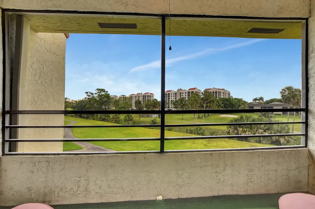 7520 La Paz Boulevard Boca Raton FL 33433