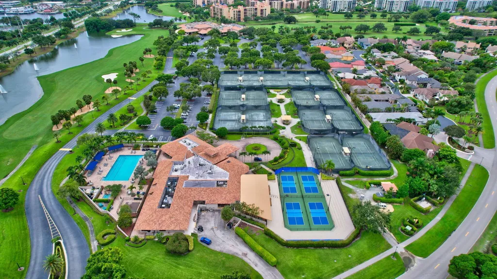 7520 La Paz Boulevard Boca Raton FL 33433