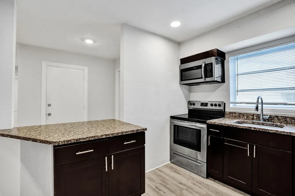 229 NE 26th Court Pompano Beach FL 33064