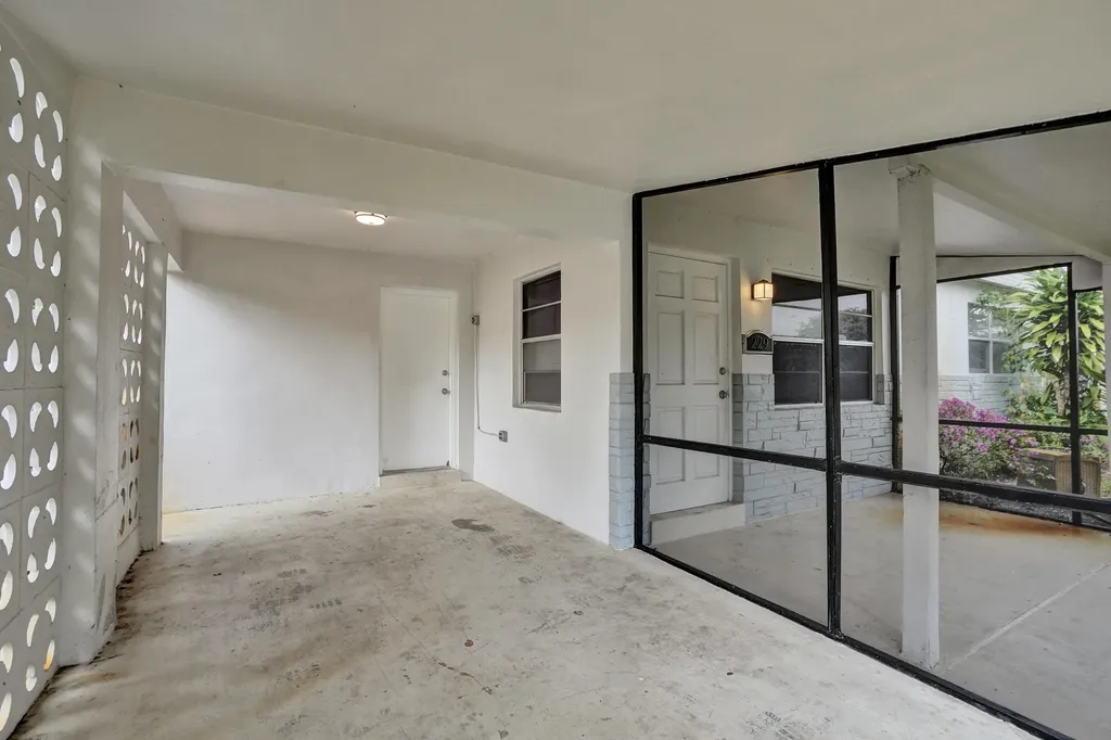 229 NE 26th Court Pompano Beach FL 33064