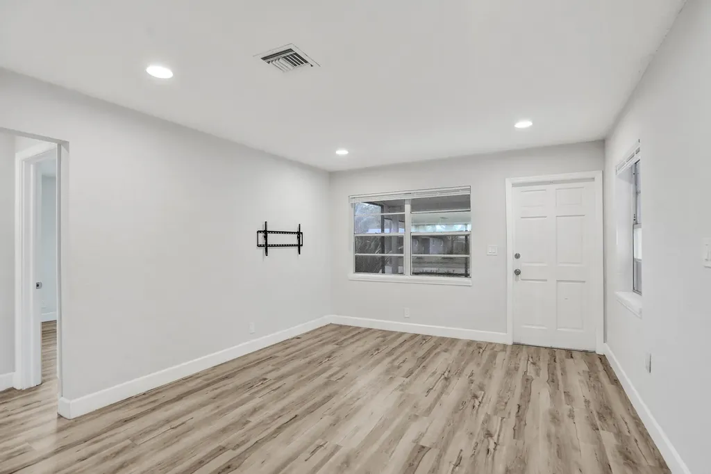229 NE 26th Court Pompano Beach FL 33064