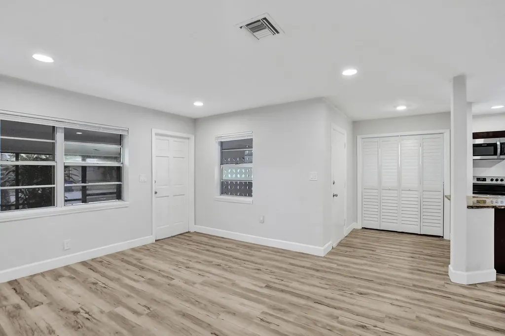 229 NE 26th Court Pompano Beach FL 33064