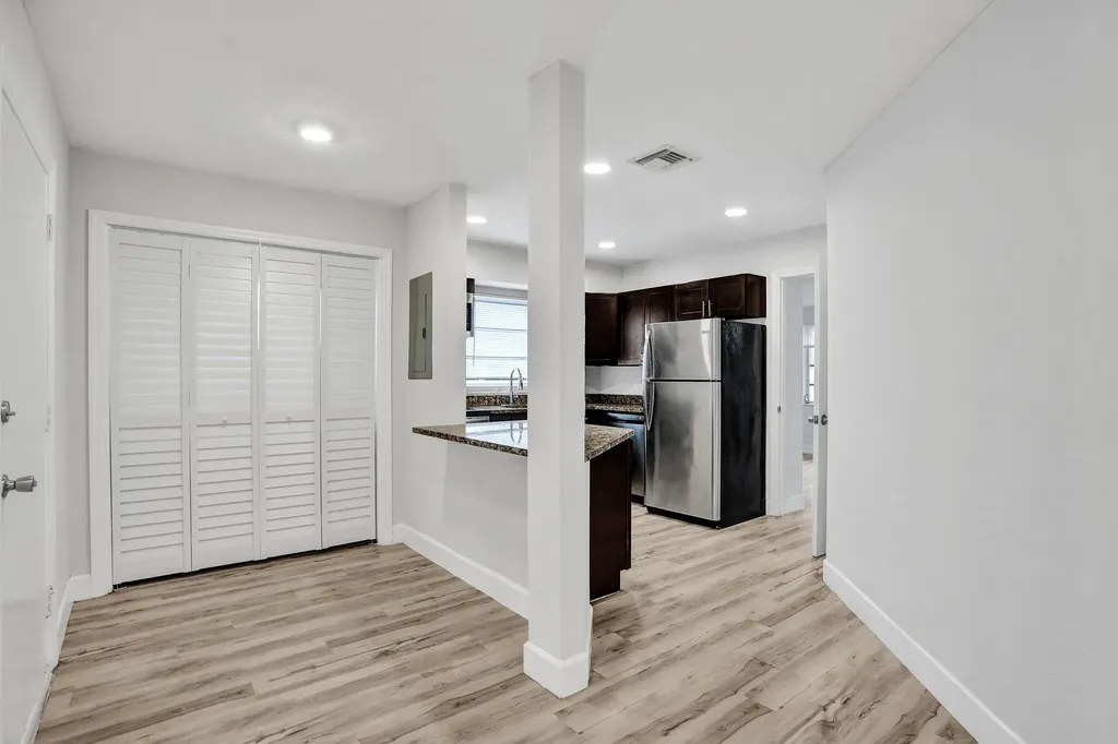 229 NE 26th Court Pompano Beach FL 33064