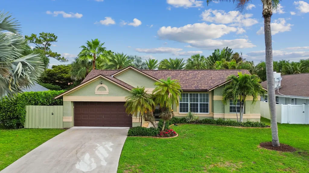 3663 Woods Walk Boulevard Wellington FL 33467