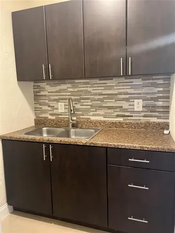 2721 N 72nd Terrace Hollywood FL 33024