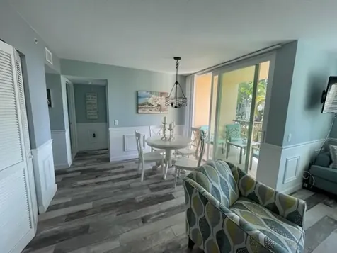 110 Villa Circle Boynton Beach FL 33435