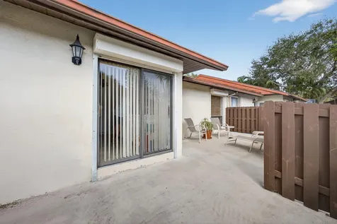 4934 Sable Pine Circle West Palm Beach FL 33417
