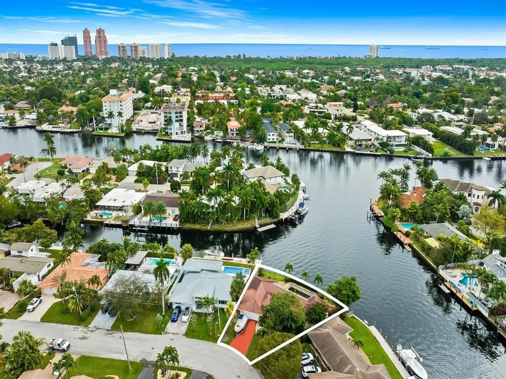 2212 NE 17th Place Fort Lauderdale FL 33305
