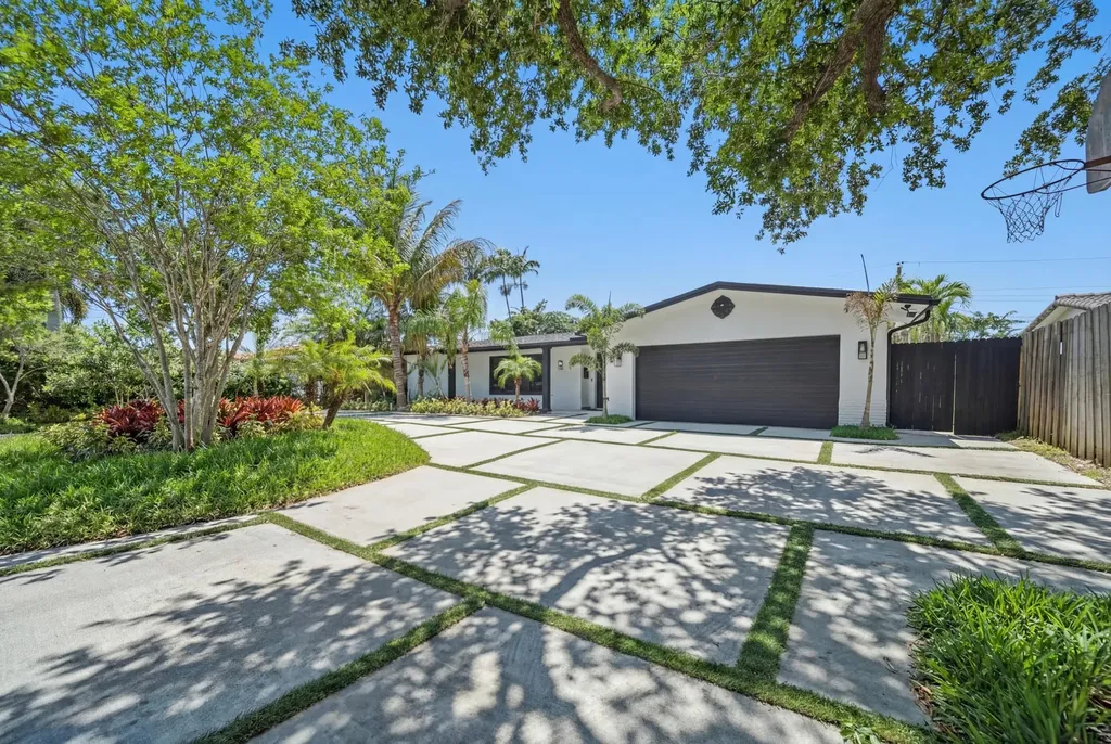 5121 NE 17th Terrace Fort Lauderdale FL 33334