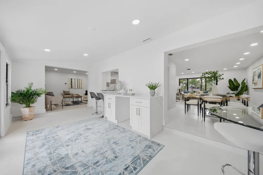 5121 NE 17th Terrace Fort Lauderdale FL 33334