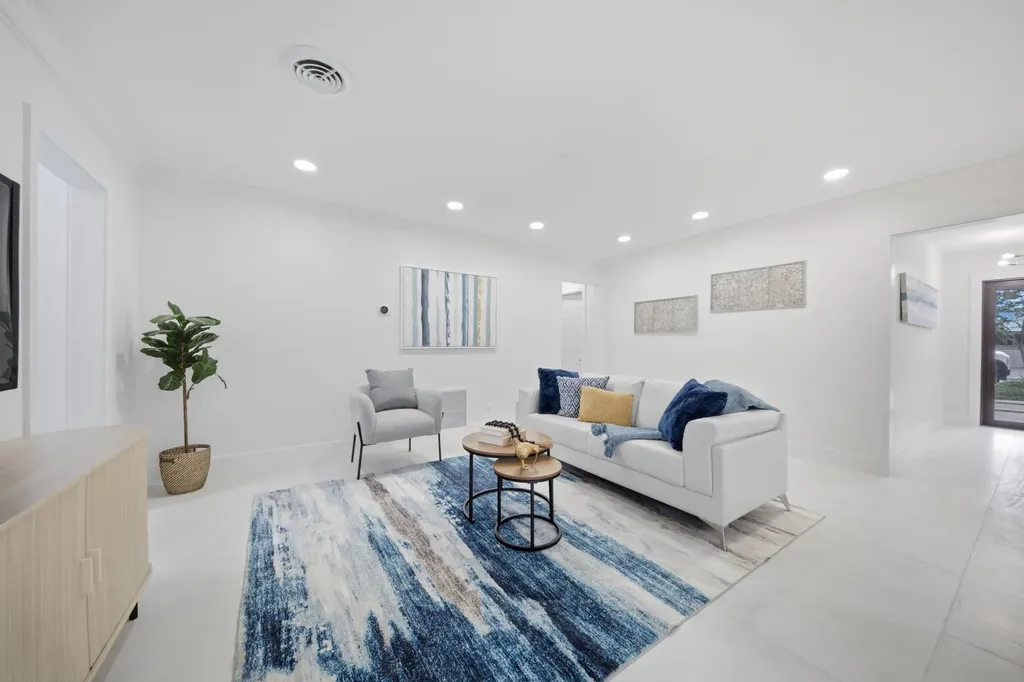 5121 NE 17th Terrace Fort Lauderdale FL 33334