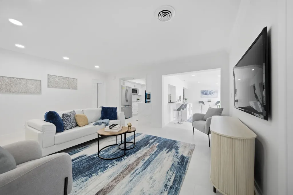 5121 NE 17th Terrace Fort Lauderdale FL 33334