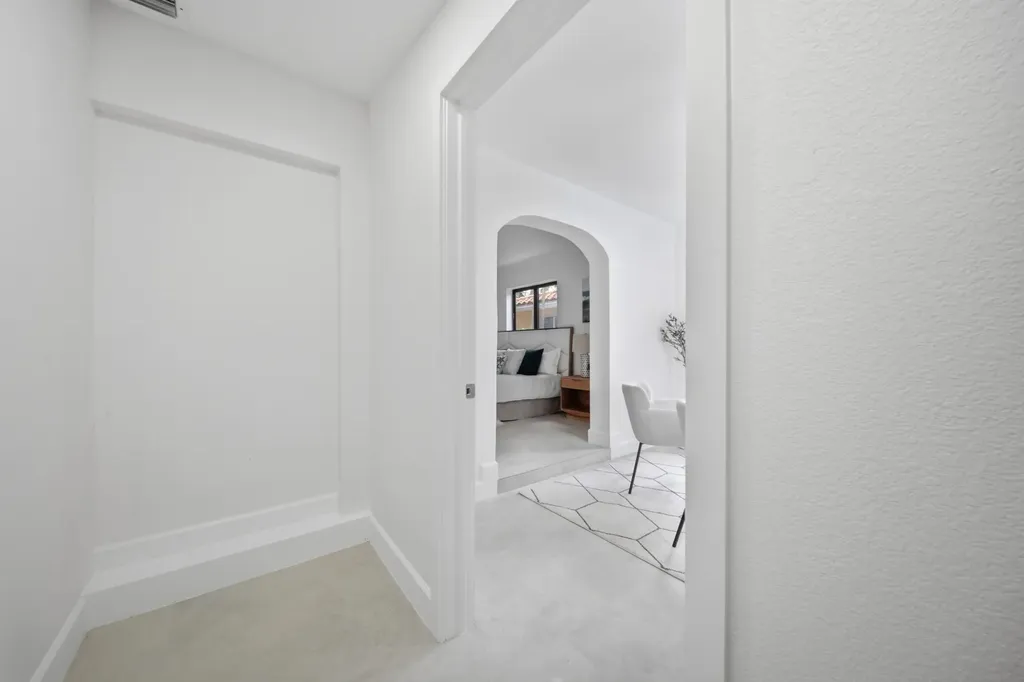 5121 NE 17th Terrace Fort Lauderdale FL 33334
