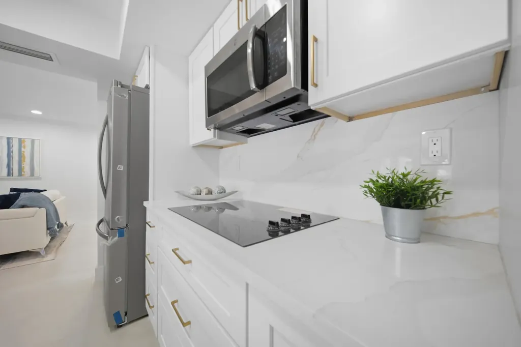 5121 NE 17th Terrace Fort Lauderdale FL 33334