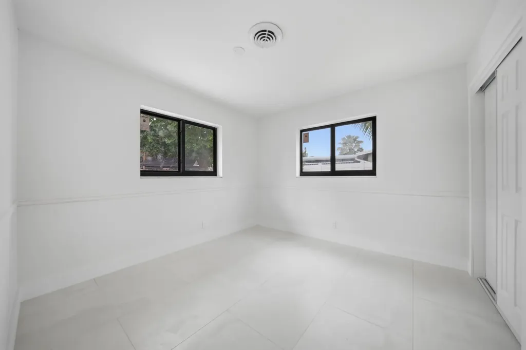 5121 NE 17th Terrace Fort Lauderdale FL 33334