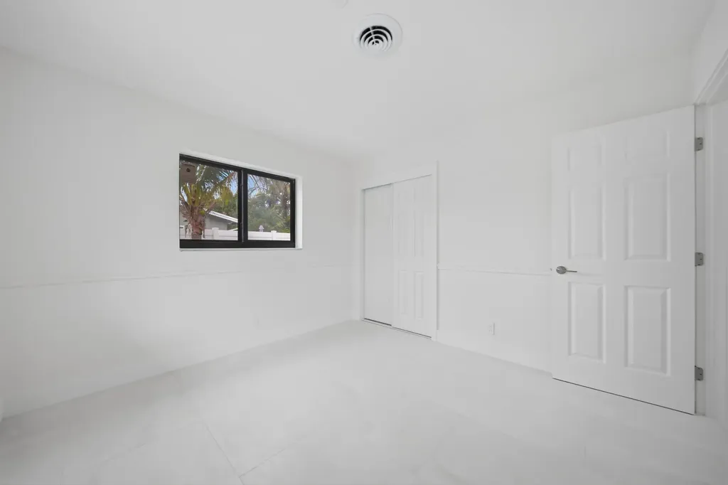 5121 NE 17th Terrace Fort Lauderdale FL 33334