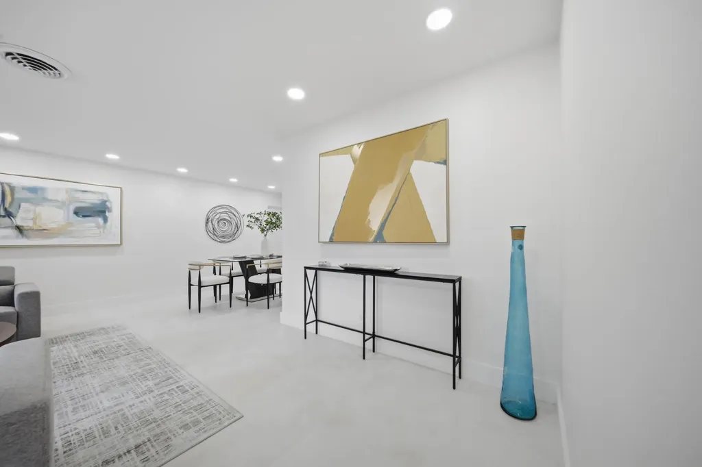 5121 NE 17th Terrace Fort Lauderdale FL 33334