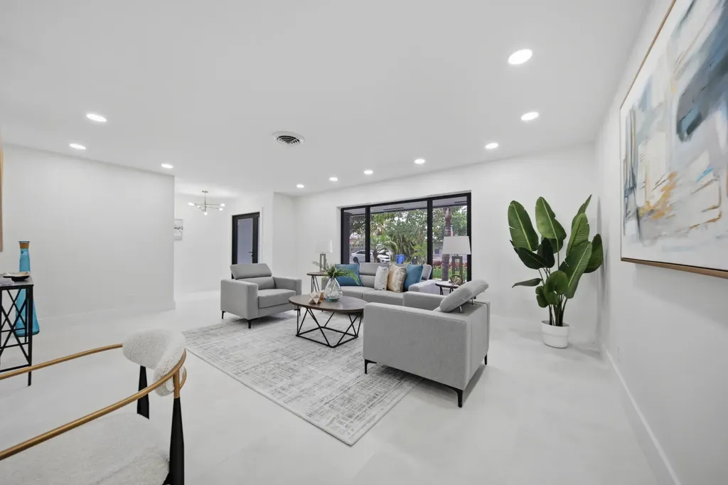 5121 NE 17th Terrace Fort Lauderdale FL 33334