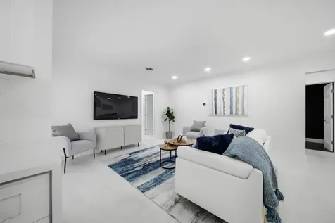 5121 NE 17th Terrace Fort Lauderdale FL 33334