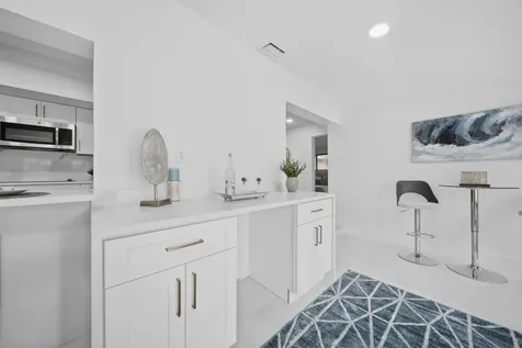 5121 NE 17th Terrace Fort Lauderdale FL 33334