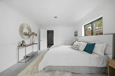 5121 NE 17th Terrace Fort Lauderdale FL 33334
