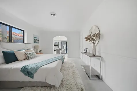 5121 NE 17th Terrace Fort Lauderdale FL 33334