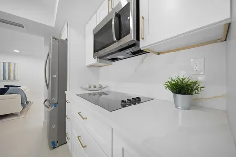 5121 NE 17th Terrace Fort Lauderdale FL 33334