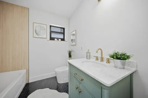 5121 NE 17th Terrace Fort Lauderdale FL 33334